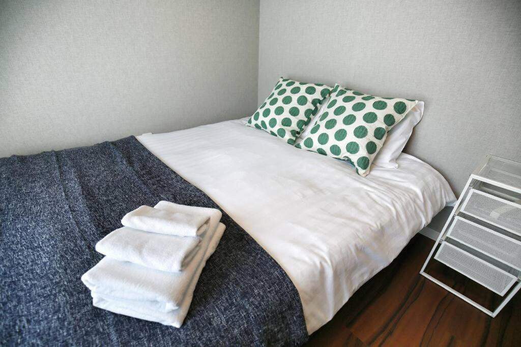 Apartemen Edogawa Japanese Style 202 Has Direct Access To Akihabara And Shinjuku, With Convenient Transportation And Free Wifi
